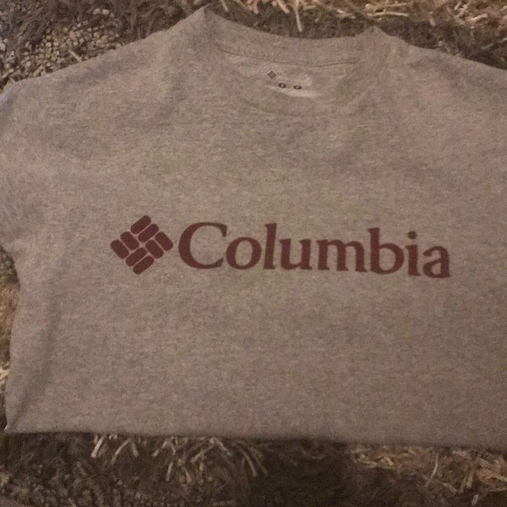 Columbia tee